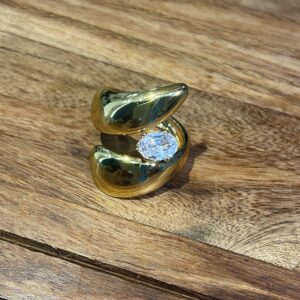 Luna Scintiante Oval-Cut Twinkle Ring