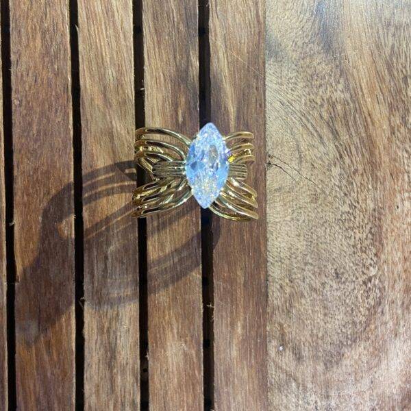 Fiamma di Grazia Oval Spark Ring