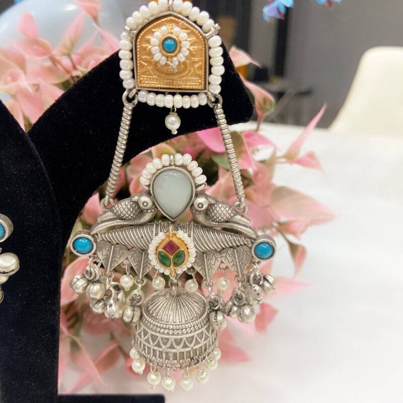 Noor-e-Kashmir Jhumka Earrings - Image 6