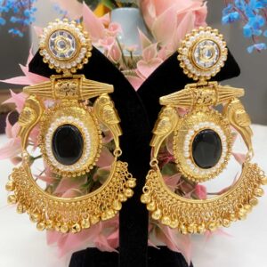 Regal Parrot Noir Chandbali