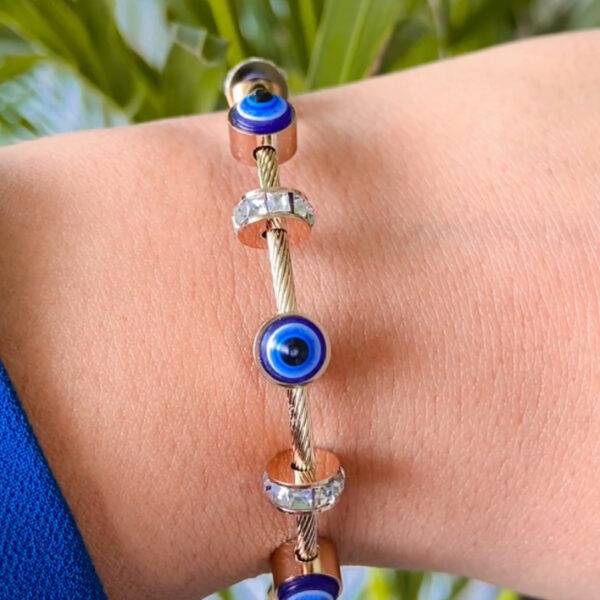 Sentinel Twist Bracelet – Elegance Woven with Protection