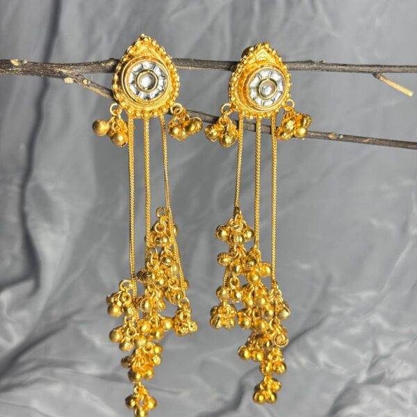 Noor-e-Jheel Royal Kundan Jhoomar Earrings